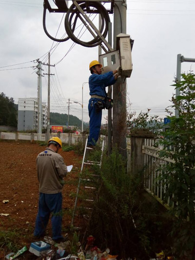 电力负控安装现场.jpg