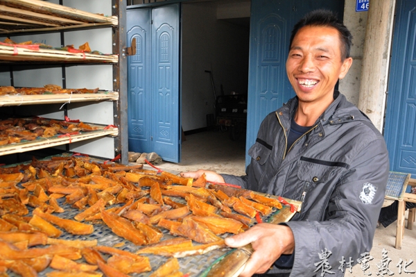 图5：电能替代增加地瓜干的产量，村民笑开了花.jpg