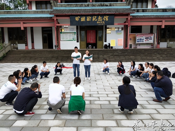 国网明珠集团公司组织团员在遂宁蓬溪县旷继勋纪念馆开展五四主题红色教育4 (2).jpg