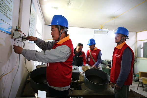 [titlepic]泾县供电公司：20小时尖峰保电