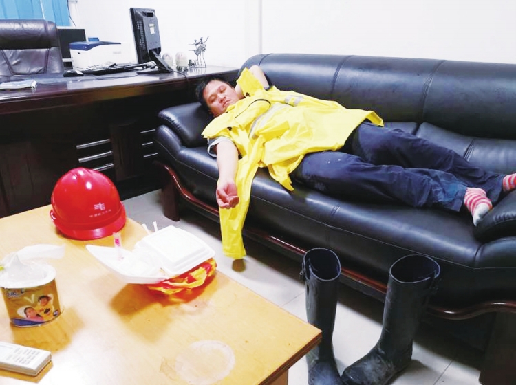 02.jpg