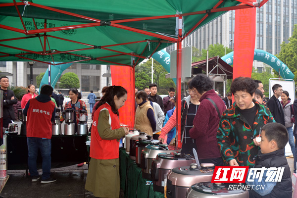 ba3e8303-6baf-4b3e-9320-bcddb9bf6d8f.jpg